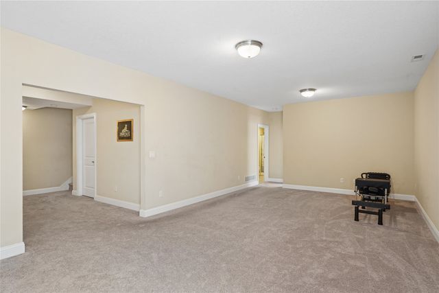 4704 NE Briarwood Drive, Ankeny, IA 50021
