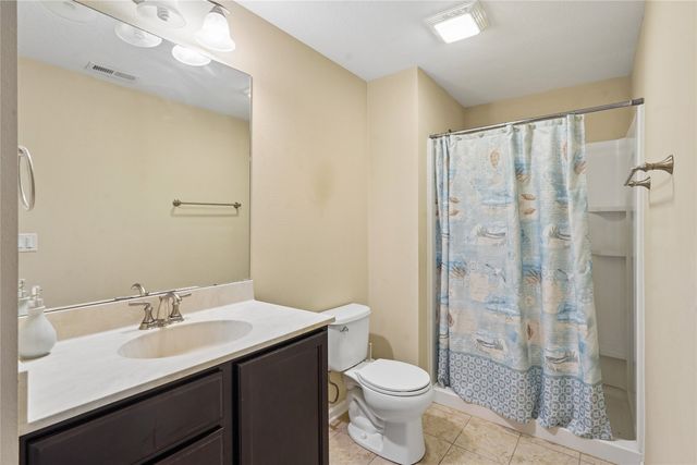4704 NE Briarwood Drive, Ankeny, IA 50021