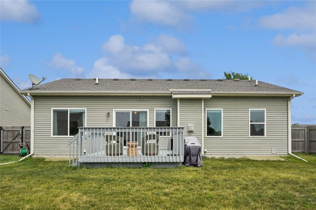 4704 NE Briarwood Drive, Ankeny, IA 50021