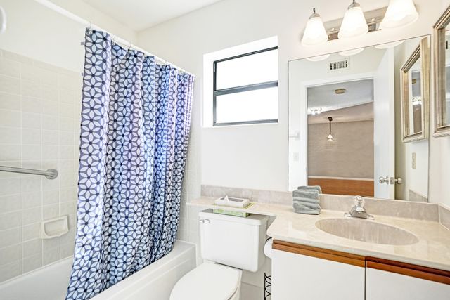 2541 N Carambola Circle 1832, Coconut Creek, FL 33066