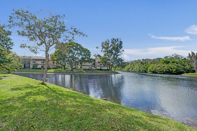 2541 N Carambola Circle 1832, Coconut Creek, FL 33066