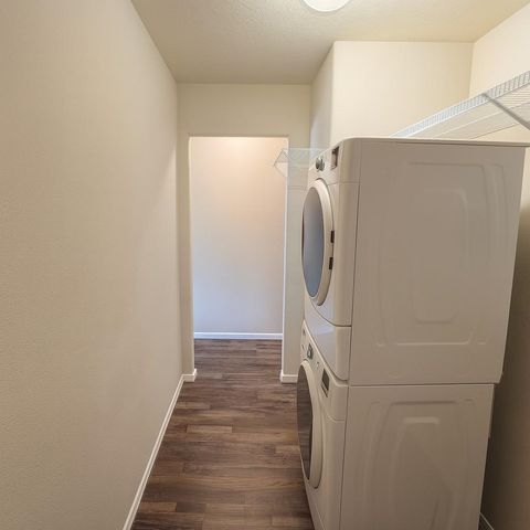 6300 E 2nd Ave, Spokane Valley, WA 99212