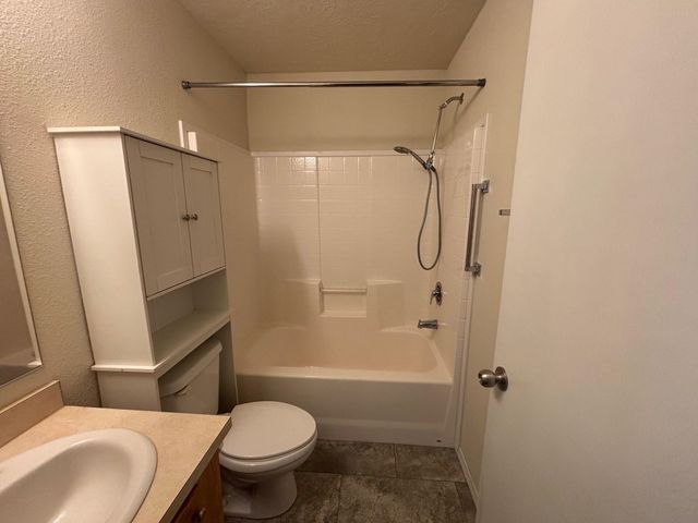 6300 E 2nd Ave, Spokane Valley, WA 99212