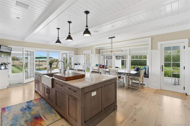 155 Duck Pond Lane, Southampton, NY 11968