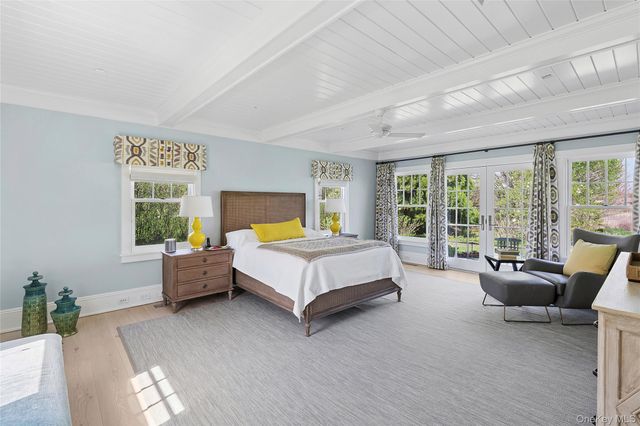 155 Duck Pond Lane, Southampton, NY 11968