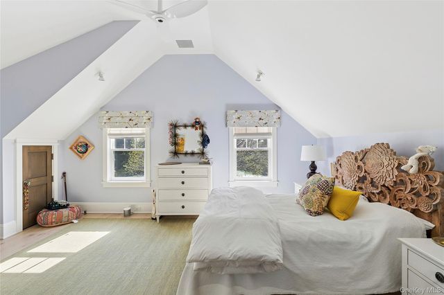 155 Duck Pond Lane, Southampton, NY 11968