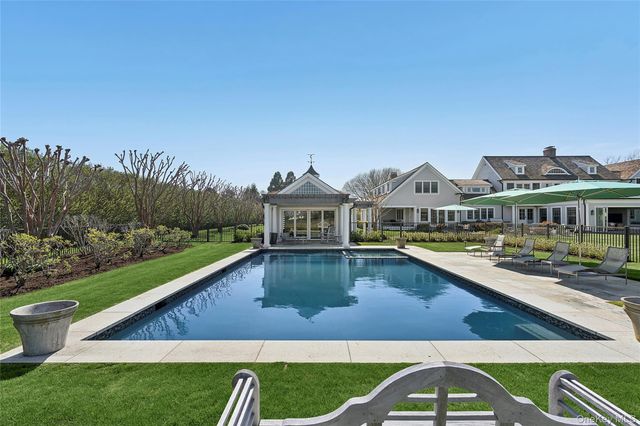 155 Duck Pond Lane, Southampton, NY 11968