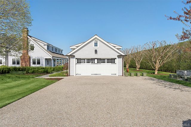 155 Duck Pond Lane, Southampton, NY 11968