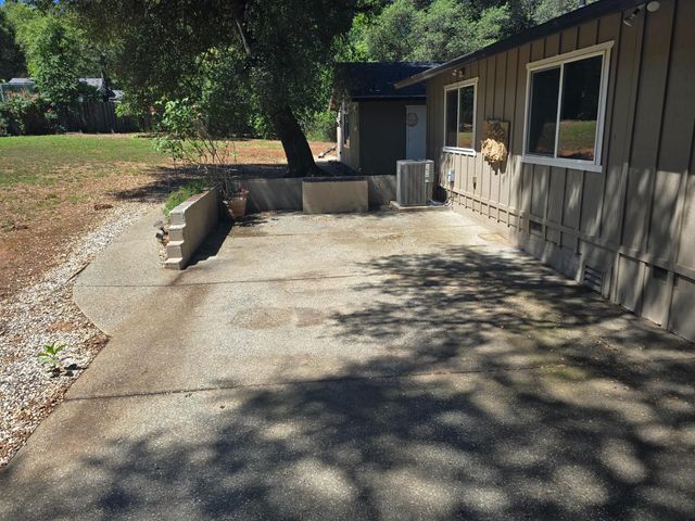 10875 Spenceville Rd, Penn Valley, CA 95946