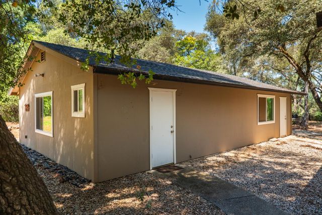 10875 Spenceville Rd, Penn Valley, CA 95946
