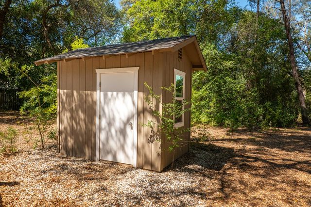 10875 Spenceville Rd, Penn Valley, CA 95946