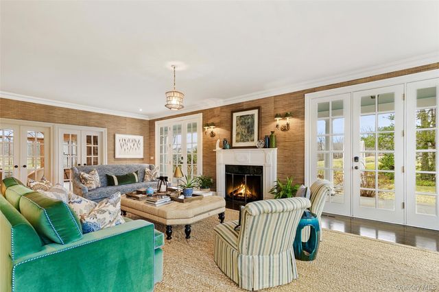 17 Boxwood Lane, Rye, NY 10580