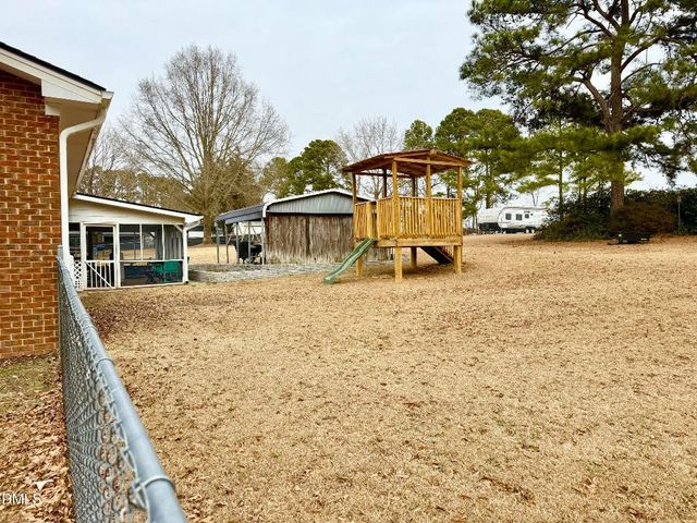 474 Old Stage Road N, Coats, NC 27521