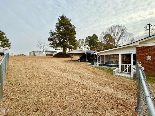 474 Old Stage Road N, Coats, NC 27521