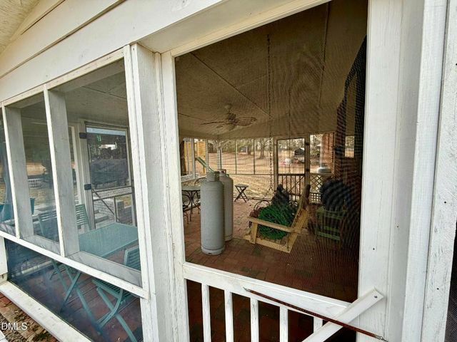 474 Old Stage Road N, Coats, NC 27521