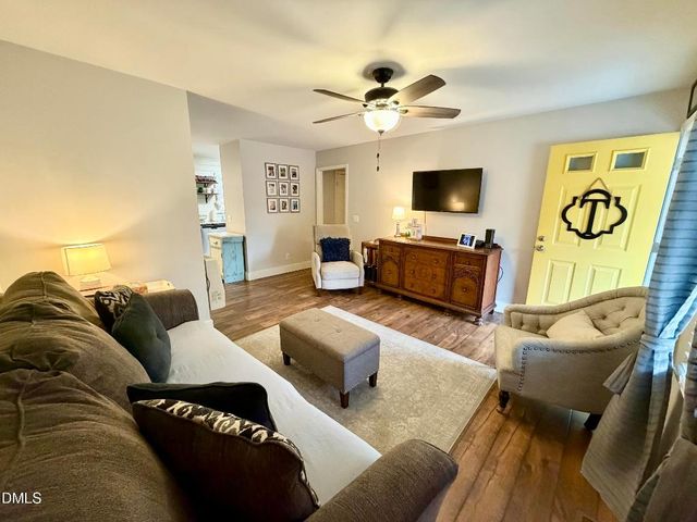 474 Old Stage Road N, Coats, NC 27521