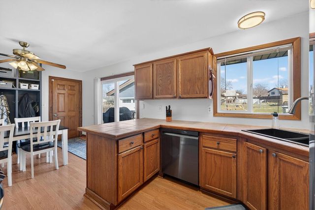 8620 Riverton ROAD, Oak Creek, WI 53154