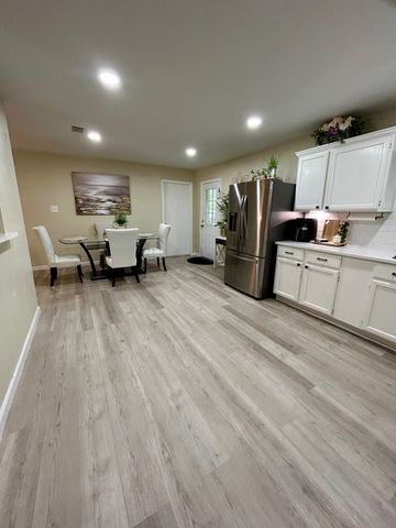 307 E 5th Street, Kaufman, TX 75142