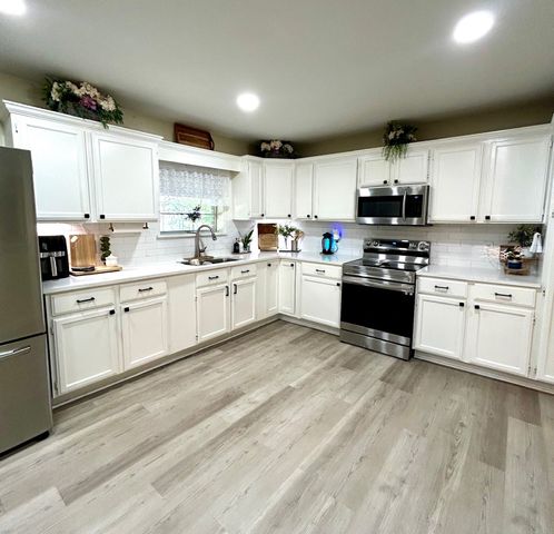 307 E 5th Street, Kaufman, TX 75142