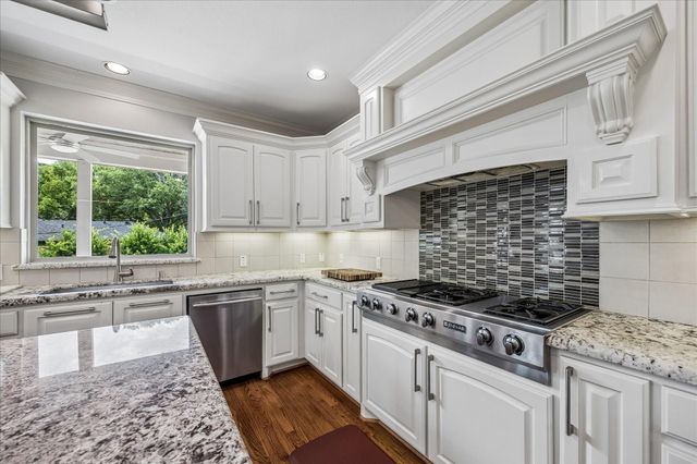 2318 Althea Drive, Houston, TX 77018