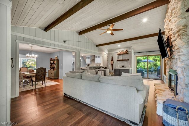 6827 Cranbrook Drive, Brecksville, OH 44141