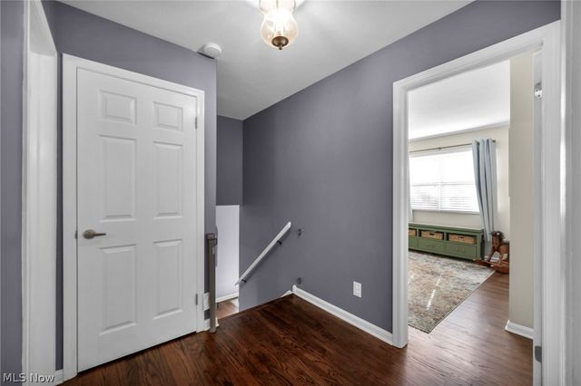 6827 Cranbrook Drive, Brecksville, OH 44141