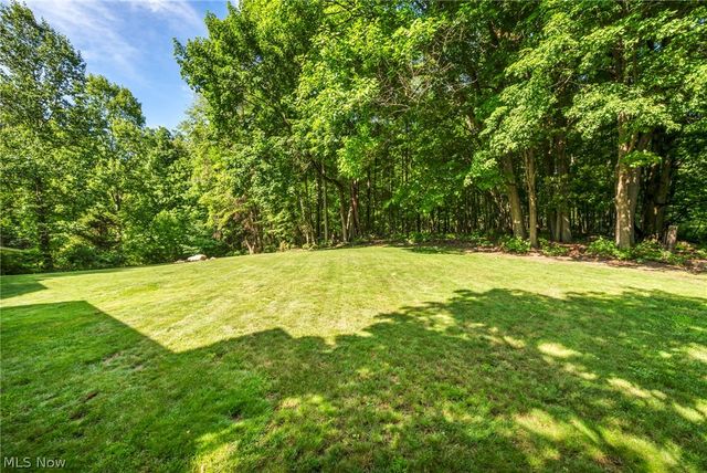 6827 Cranbrook Drive, Brecksville, OH 44141