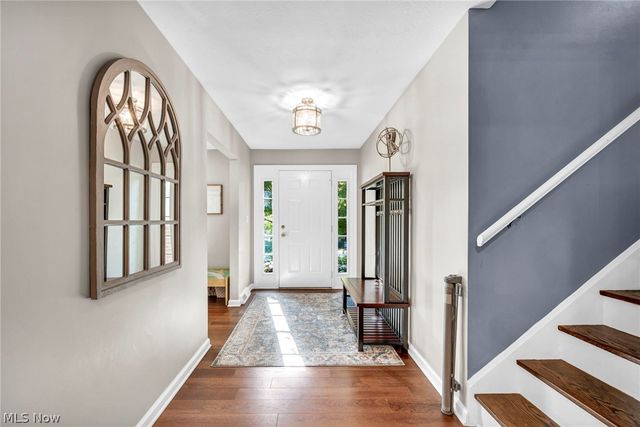 6827 Cranbrook Drive, Brecksville, OH 44141