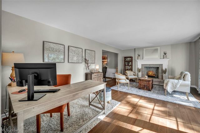 6827 Cranbrook Drive, Brecksville, OH 44141
