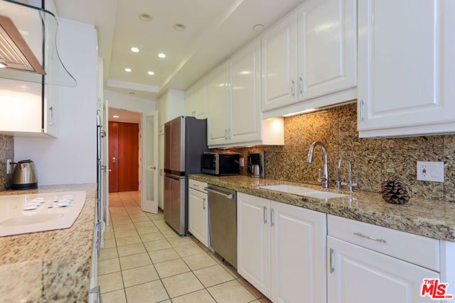 200 N Swall Drive 462, Beverly Hills, CA 90211