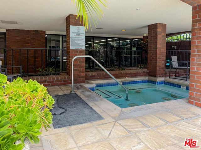 200 N Swall Drive 462, Beverly Hills, CA 90211