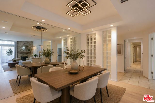200 N Swall Drive 462, Beverly Hills, CA 90211