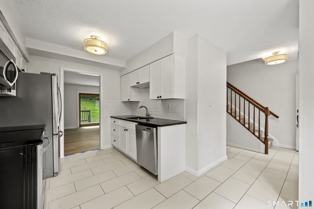 148 Conestoga Way 148, Glastonbury, CT 06033