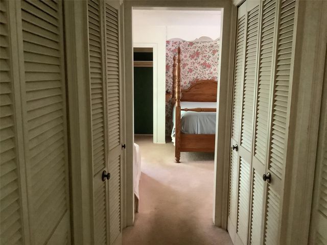 25 Shady Grove LN, Wimberley, TX 78676