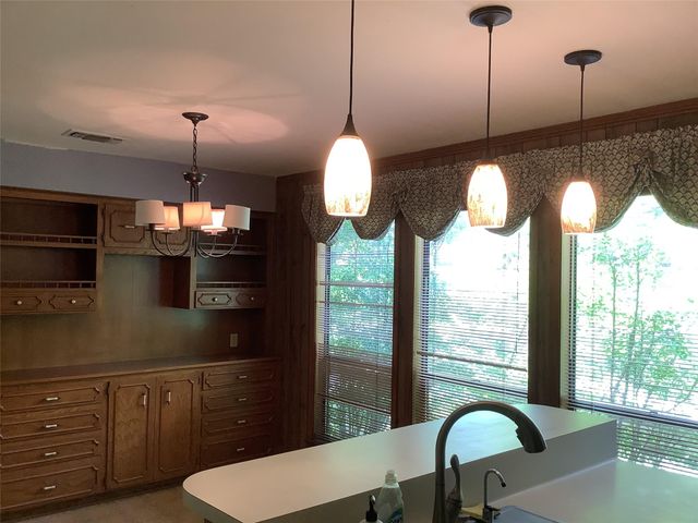 25 Shady Grove LN, Wimberley, TX 78676