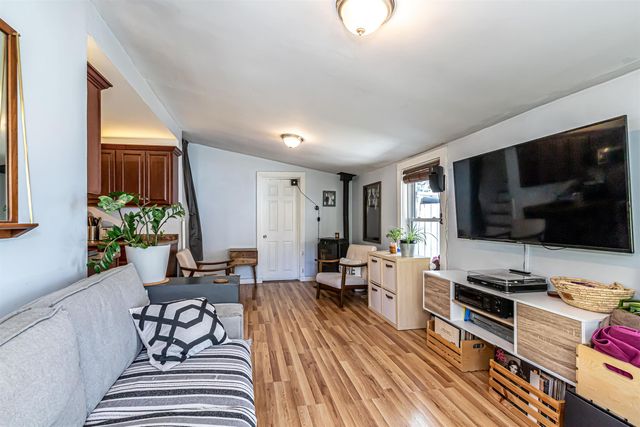 1936 Lake Shore Road, Manchester, NH 03109