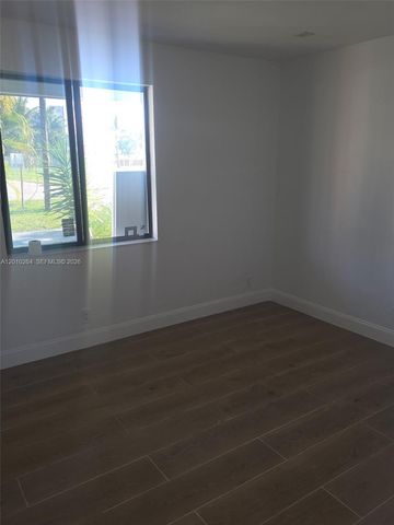 3300 SE 6th St 2, Pompano Beach, FL 33062