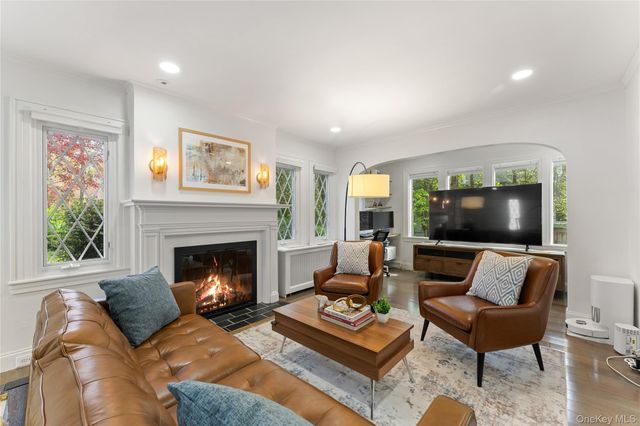 5 Jefferson Road, Scarsdale, NY 10583