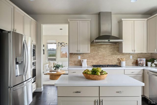 11 Edgehill Way, San Rafael, CA 94903