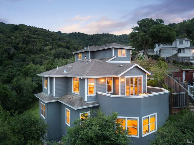 11 Edgehill Way, San Rafael, CA 94903