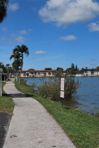 18707 NE 14th Avenue 733, Miami, FL 33179