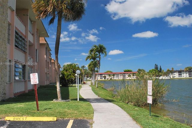 18707 NE 14th Avenue 733, Miami, FL 33179