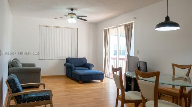 18707 NE 14th Avenue 733, Miami, FL 33179