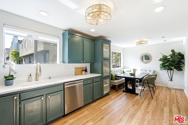 5305 White Oak Avenue K, Encino (los Angeles), CA 91316