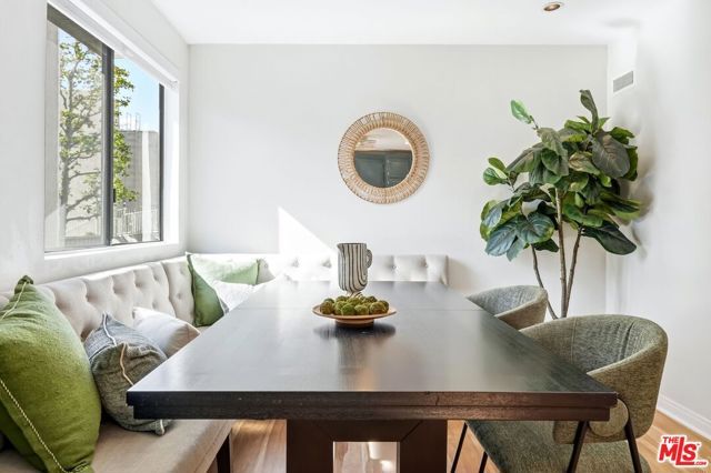 5305 White Oak Avenue K, Encino (los Angeles), CA 91316