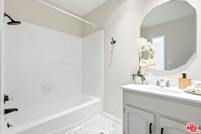 5305 White Oak Avenue K, Encino (los Angeles), CA 91316