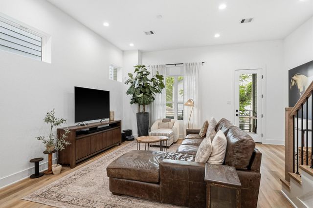 1307 E 27th Street, Houston, TX 77009