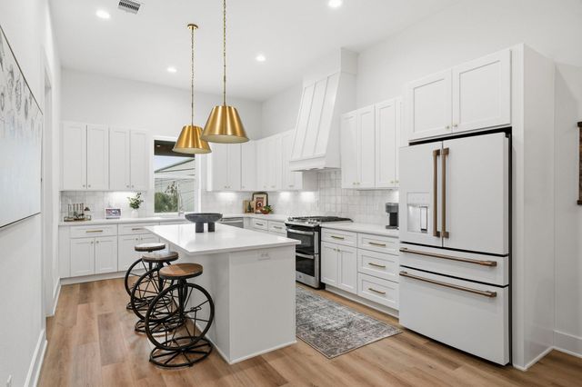 1307 E 27th Street, Houston, TX 77009