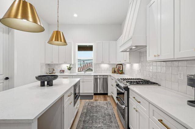 1307 E 27th Street, Houston, TX 77009