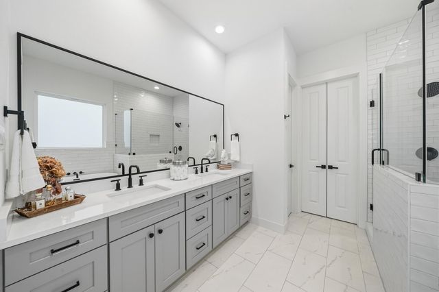 1307 E 27th Street, Houston, TX 77009